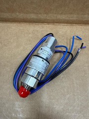 NOS United Electric Controls, 10-C12M511 Pressure Switch 30-600 PSI, Series 10