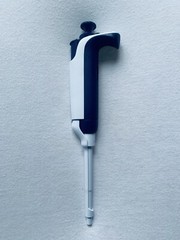 Rainin L-100 XLS Pipet Lite XLS ~ LTS 10-100ul LTS ~ Single Channel ~ Calibrated