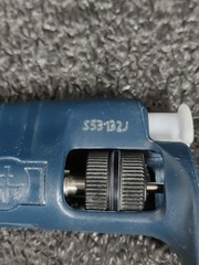 Gilson P1000 100-1000µl Single Channel Manual Pipette Metal Ejector