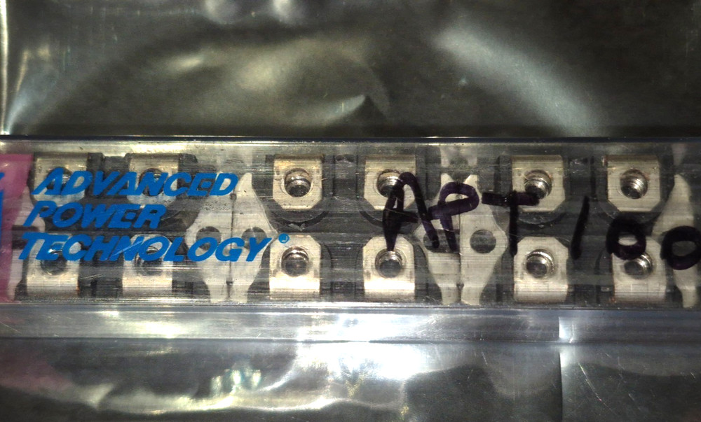 Microsemi-APT10043JVR-N-Ch MOSFET 1000V, 22A,Chassis Mount