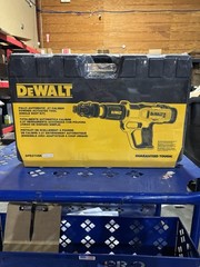 DeWalt DFD270SK Fully-Automatic .27 Caliber Powder Actuated Tool (Single Shot Ki