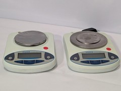 Set of 2 LEADZM CGOLDENWALL Electronic Medical Balance Scales Parts or Repair