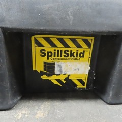 Lab Safety Supply SpillSkid 4-Drum Containment Spill Pallet W/ Removable Grates