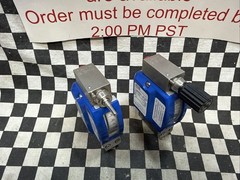 x2, SWAGELOK Variable Area Flowmeter 10–100 L/h, WATER 1 mPa s, VAF-M1-A8M-1-1-F