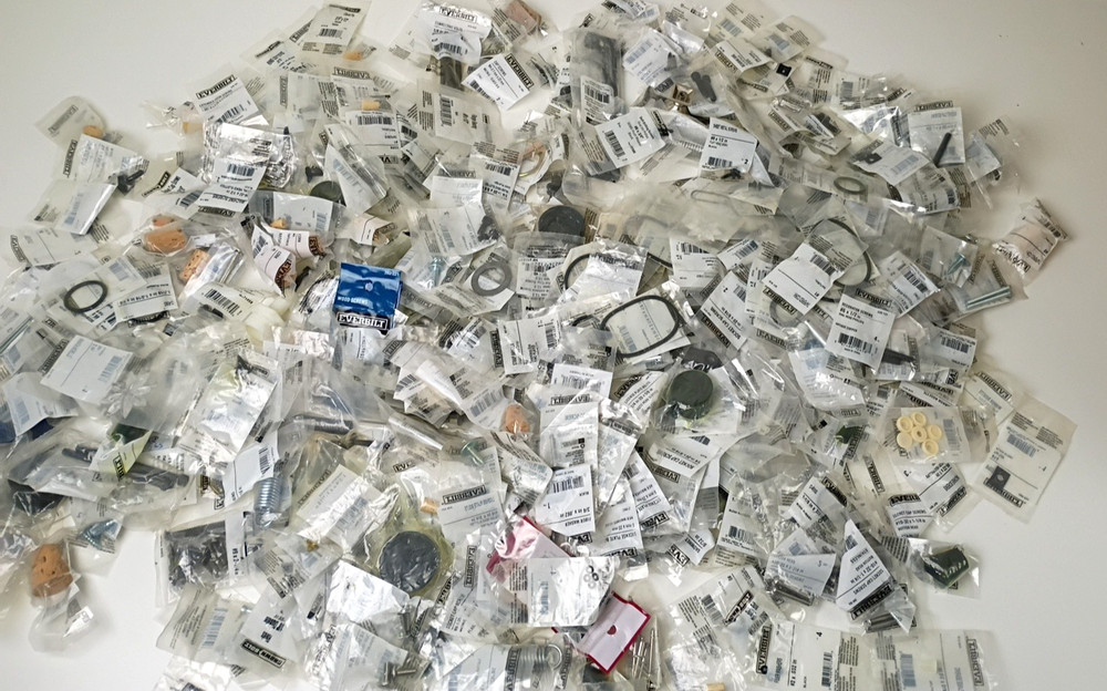 Everbilt Hardware Bulk Lot Seals Screws Clips Pins Bolts Roughly 11 Pounds