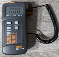 Dr. Meter Digital Illuminance/Light Meter 0.1 – 200,000 Luxmeter Model LX1330B
