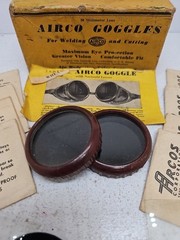 Vintage Welding Goggle Lenses Round Oxweld Type C 16 / 17 Arcos Sta-Kleer Cover