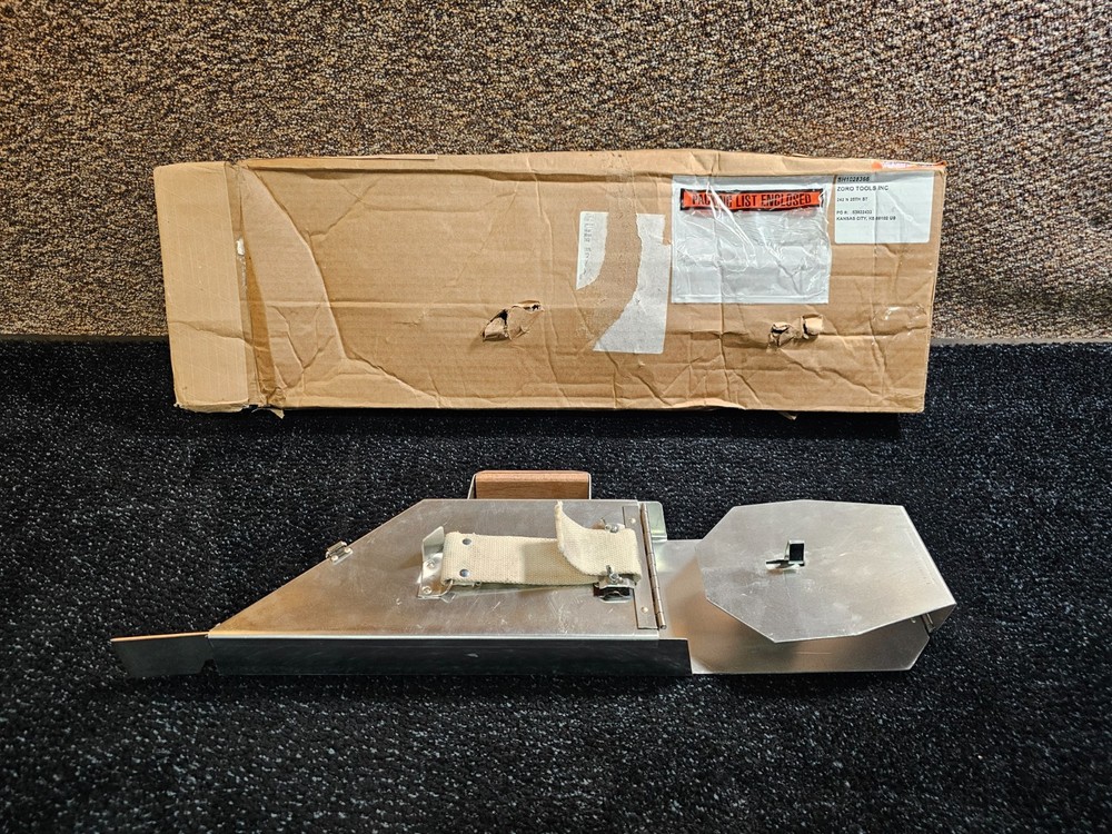 Kraft Tool DC401L Drywall Taper w/ Wood &Web Left Handle Holds 500′ Roll of Tape