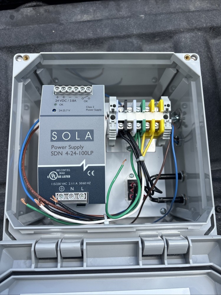 EMERSON SDN 4-24-100LP SOLA 85-264 VAC 24 VDC 3.8 AMP Setup