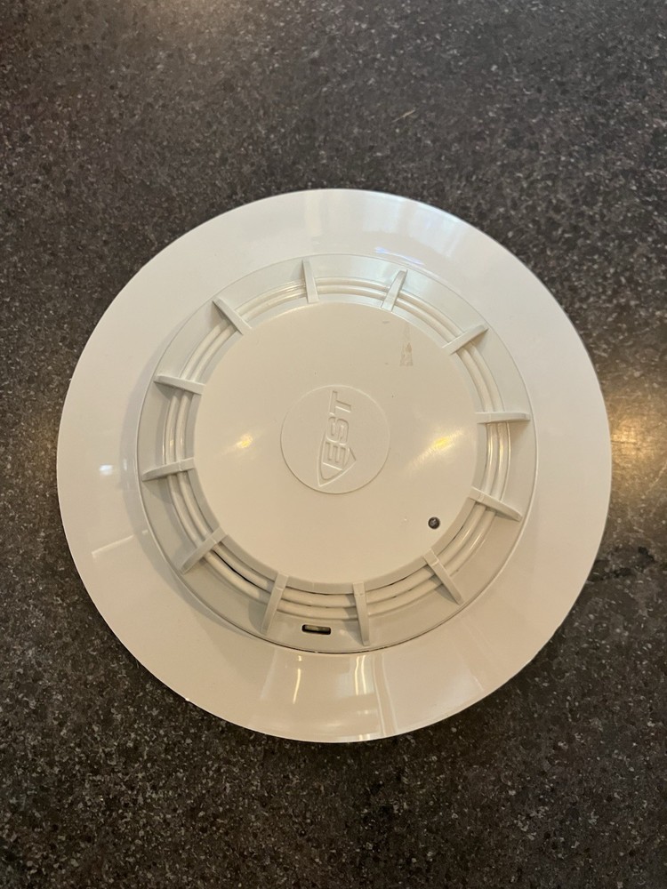 EST EDWARDS SIGA2-PS INTELLIGENT PHOTO SMOKE DETECTORS WITH BASE