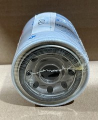 Genuine Donaldson P555680 Spin On Oil Filter 51261 BT274 Nos-Sealed