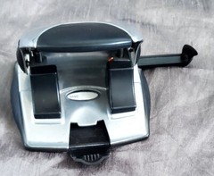 Vintage Swingline 2 Hole Punch Model 74055 ACCO Brands Inc Tested and Works