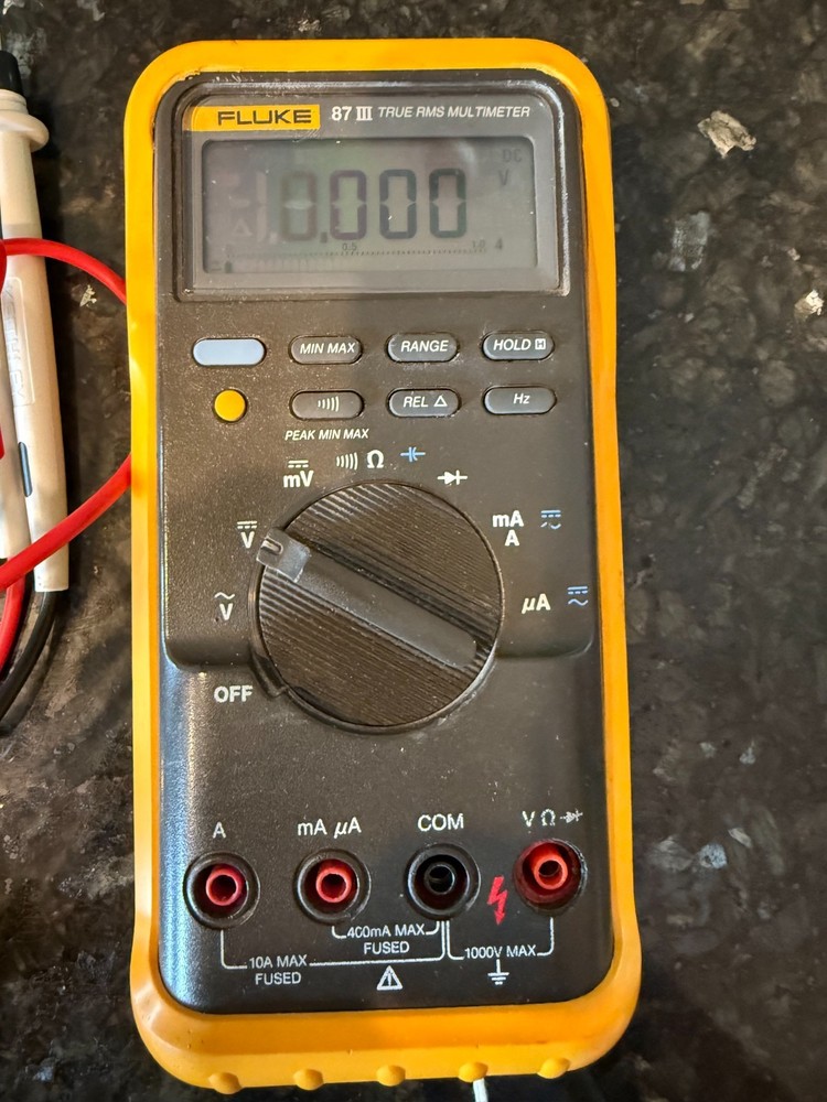 Fluke 87 III True RMS Digital Multimeter w/ Holster & Test Leads Tested