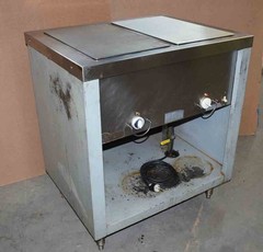 Duke 32″W 2-Well Hot Food Warmer Table Hubert-SS-Covers Thermaduke 20″x12″x6.5″