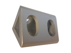 8020 EQUIVALENT ALUM 15 SERIES 4 HOLE WIDE GUSSETED INSIDE CENTER BRACKET #4334