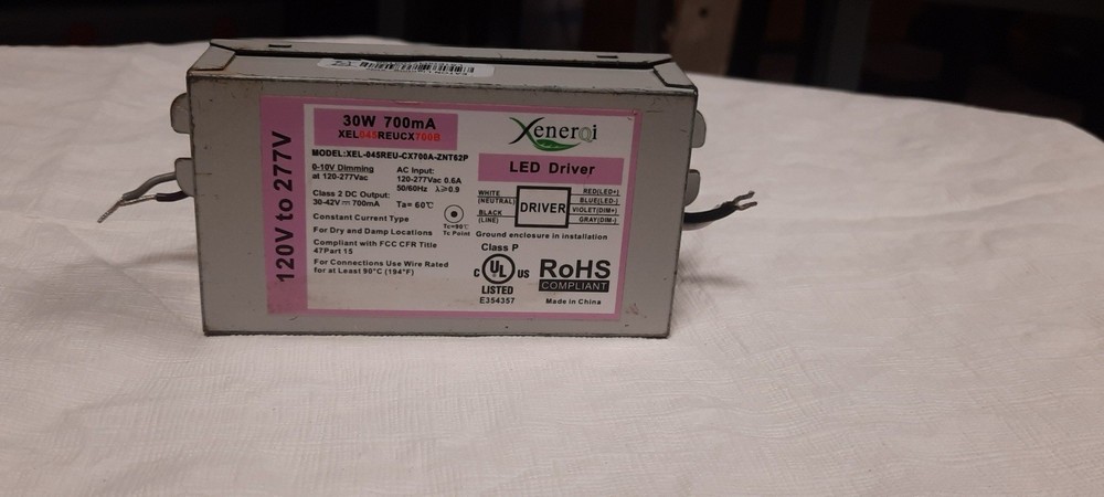 XENERQI LED DRIVER. 30w 700mA Dimmable. Model: XEL045REUCX700B