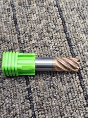 HELICAL 59955 7-Flute Solid Carbide Corner Radius End Mill 1/2″ x 1/2″ x 0.030″