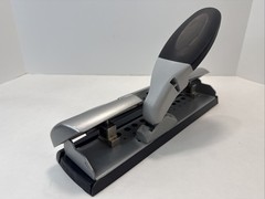 Heavy Duty Swingline 3 Hole Punch Model 74030 Cuts through 20 Sheets