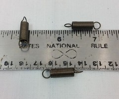 Gardner Spring 0.24″ OD, 1.74″ Max Length GE0240-029-1000 5.5 Lb/In Lot of 3