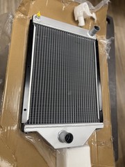 1669650M94 Radiator fits Massey Ferguson 260 270 275 283 290 390 670 675 690