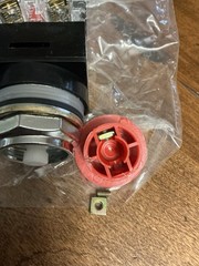 General Electric Heavy-Duty Oiltight Mushroom Head Pushbutton Switch Open Box