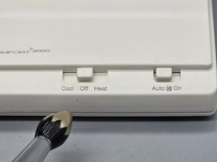 Simple Comfort 2000 Controls Heat/Cool Non-Programmable Thermostat