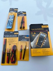 FLUKE 179 TRUE RMS MULTIMETER TL238 w attachments