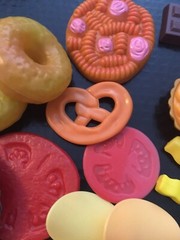 Fake food Hamburger ONION Rings FRIES chips cupcake MTC Burger King hotdogs