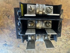 Boltswitch PT324 Pullout Disconnect Switch 200A 3-Pole 240V for Class T Fuses.