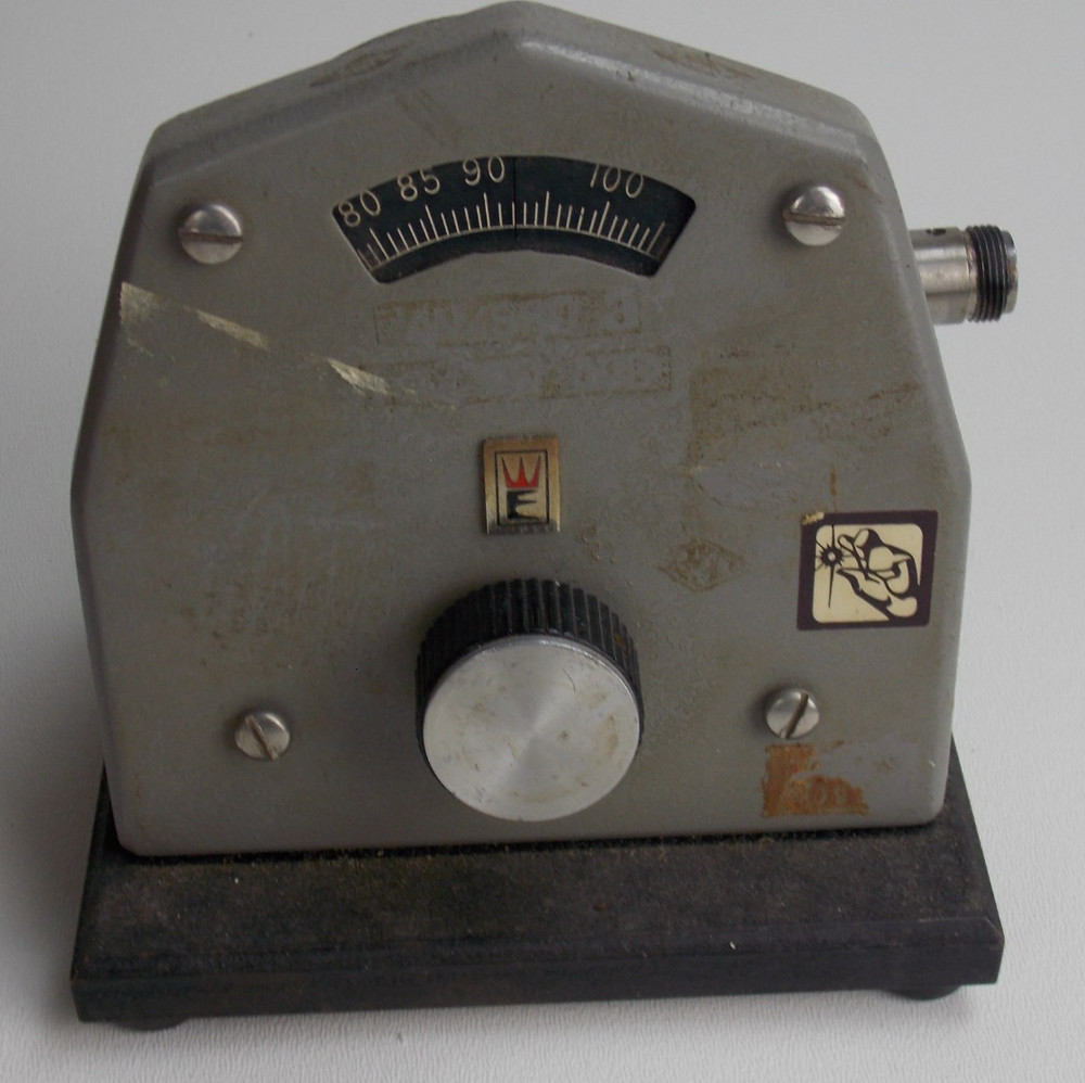 Weinschel Engineering Model 933 – 500MC Dial Variable Attenuator – Untested