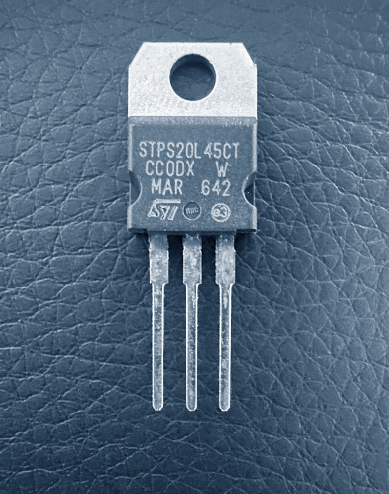 5PCS STPS20L45CT STM Low Drop Power Schottky Rectifier 45V 20A TO-220