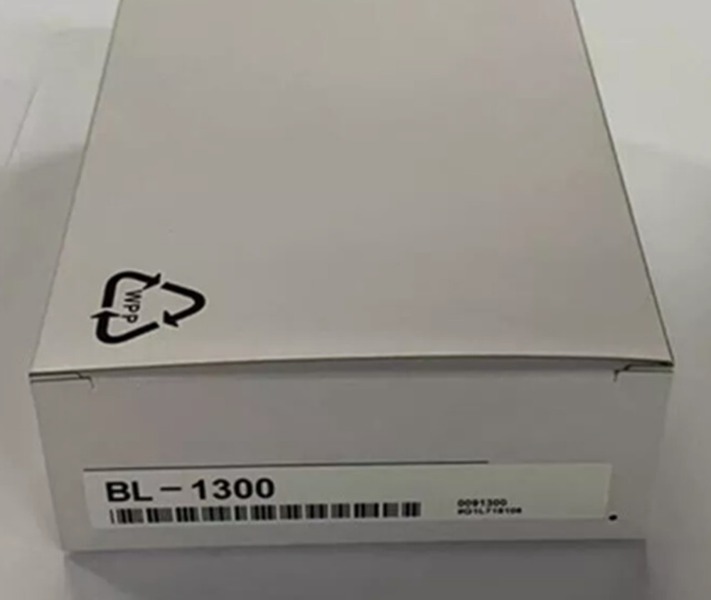 NEW KEYENCE BL1300 BL-1300 bar code reader