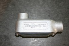 LB75M CG Conduit Outlet Body w/ Cover 3/4″ Form 5 T&B Box of 10
