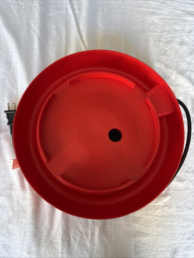 Farm Innovators 100-Watt Heated Hanging Poultry Fountain for All Seasons BASE