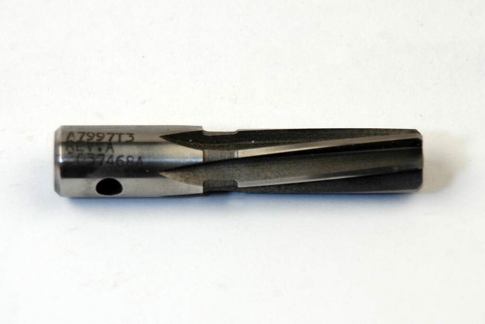 .4528 X 1/2 X 1-1/4 X 2-9/16 HSS 6 FLUTE LHS-RHC STUB SCREW REAMER. (C-4-6-7-4)
