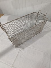 FRANKLIN FRY BASKET W/FRONT HOOK 13 1/4 IN X 6 1/2 IN X 5 7/8 IN 63121
