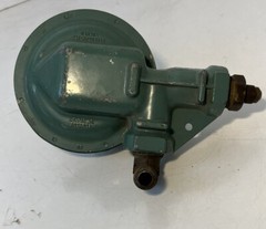 Fisher Controls 810L Listed LP-GAS Regulator R352 Vintage