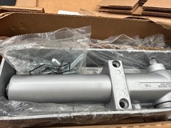 Norton 7500 Series Commercial Door Closer *MISSING T-SHAPED BRACKET*