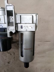 SMC NAR4000-N04 with NAF4000-N04D Filter Regulator