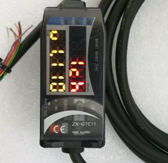 NEW OMRON ZX-GTC11 Laser Amplifier Sensor