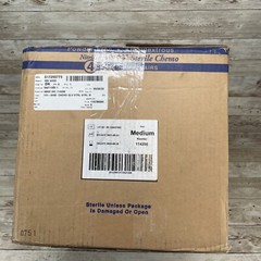 1 Case NitriDerm PAIRS Nitrile Surgical Gloves Sterile Chemo, Size MED Exp: 8/26