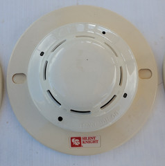 5 Silent Knight SD505-APS Smoke Detector & 1 SD505-AHS Heat with SD505-6AB Bases