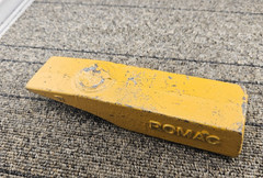 Romac 2D5572 Scarifier Tip Yellow fits CAT 12H, 12K, 12M, 120,120B, 120G, 120H