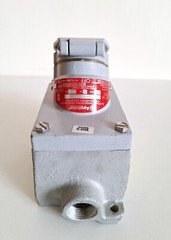 Appleton ENR5201 Receptacle with EDSC271SA Control Assembly Body