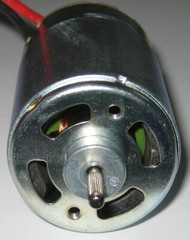 24 V – 1800 RPM – Slow Speed Electric DC Motor w/ Cable + Connector – High TQ