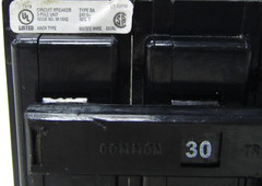 🙌 EATON 30 AMP CIRCUIT BREAKER 3 POLE 240VAC B3030H