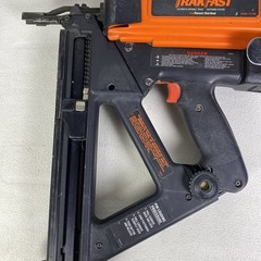 Ramset TF1100 TrakFast Gas Actuated With Battery, Charger And Carrying Case