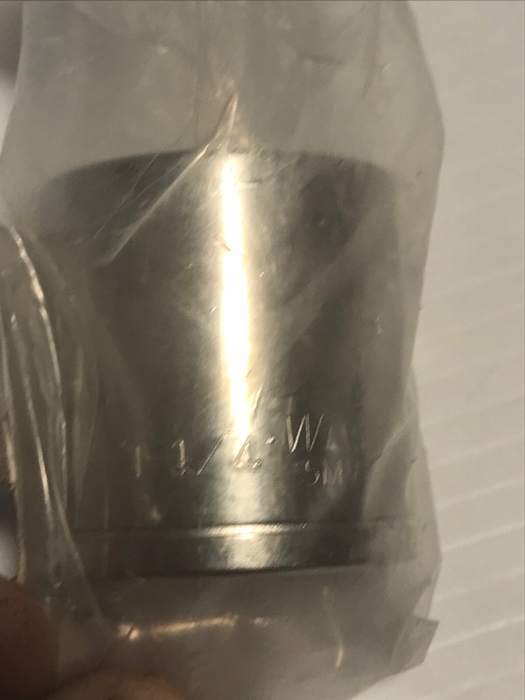 Westward 1 1/4” Socket 5MV38C