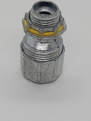 AI Arlington Rain & Concrete Tight Fitting for PVC Jacketed MC Cable 1/2 LTMC507