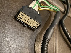 Curt 56172 Multi-Color T-Connector